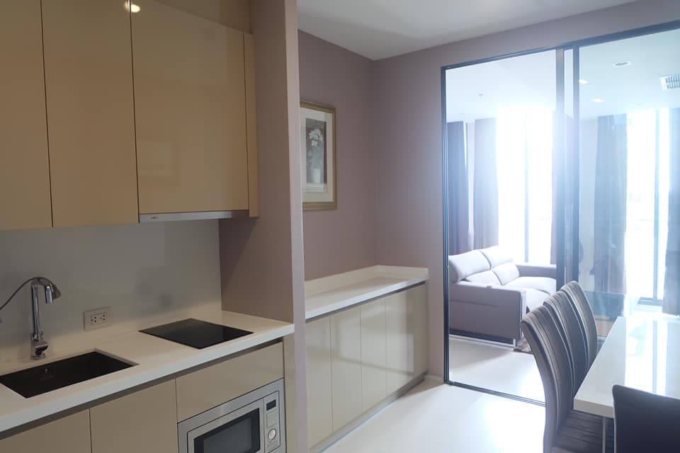 5047 – 104_living_room.jpg