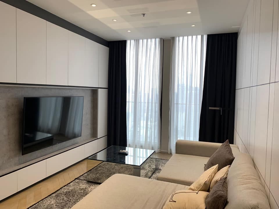 5048 – 104_living_room.jpg