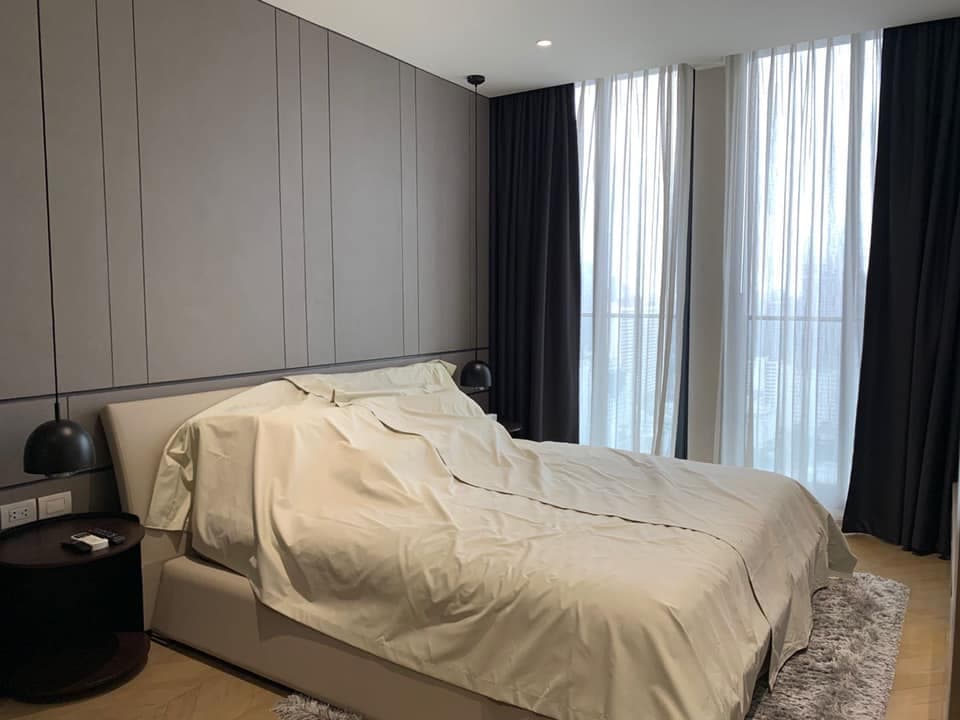 5048 – 205_bedroom.jpg