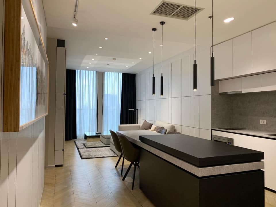 5048 – 301_bathroom.jpg