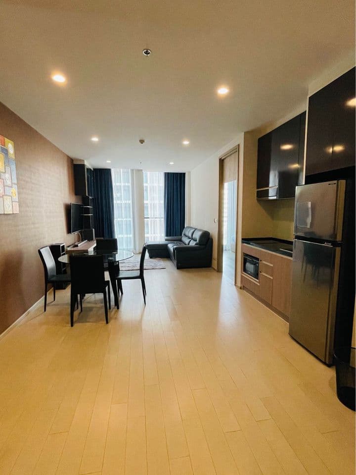 5049 – 101_living_room.jpg