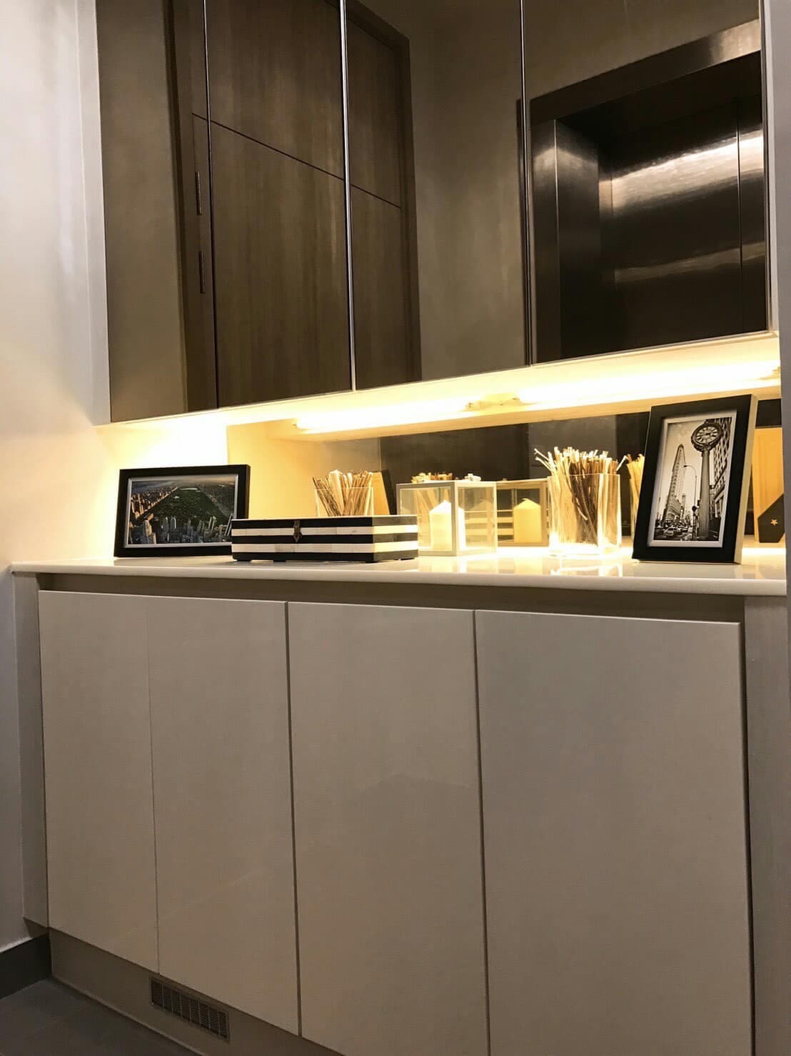 5053 – 401_kitchen.jpg