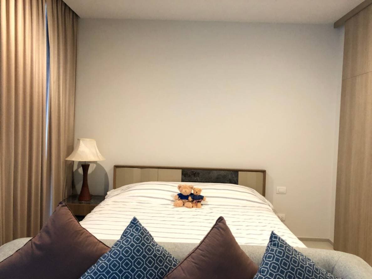 5054 – 201_bedroom.jpg