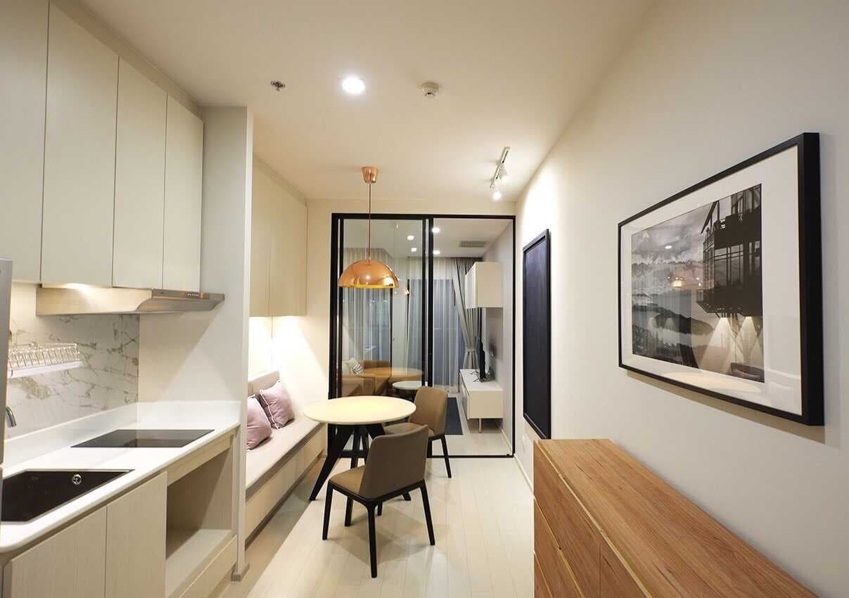 5055 – 104_living_room.jpg