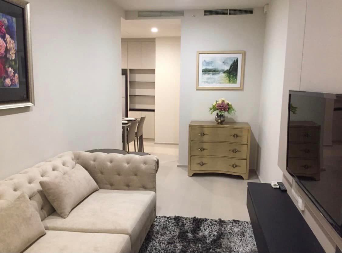 5059 – 102_living_room.jpg