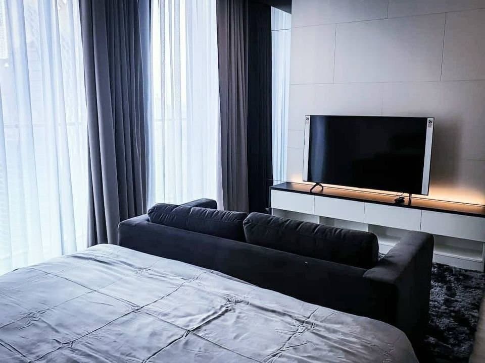 5060 – 101_living_room.jpg