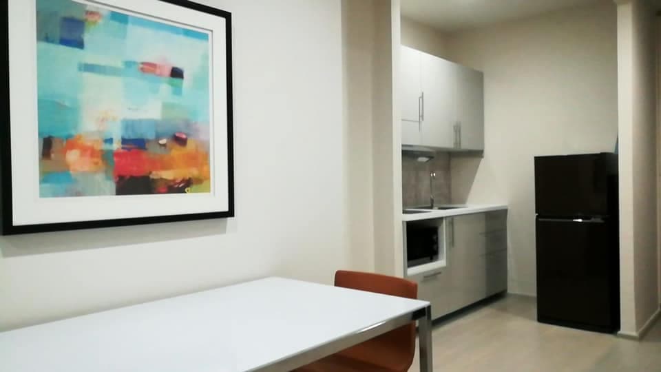 5061 – 101_living_room.jpg