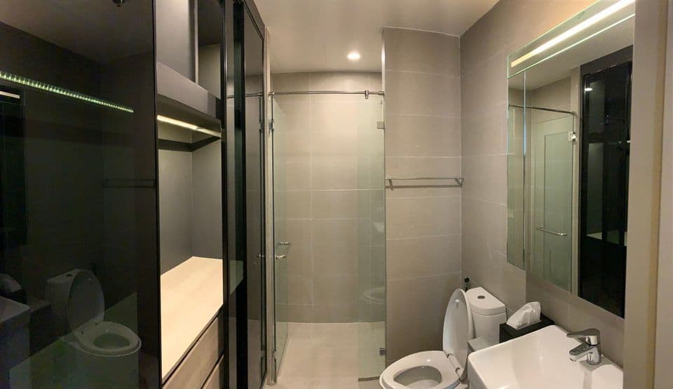 5079 – 301_bathroom.jpg