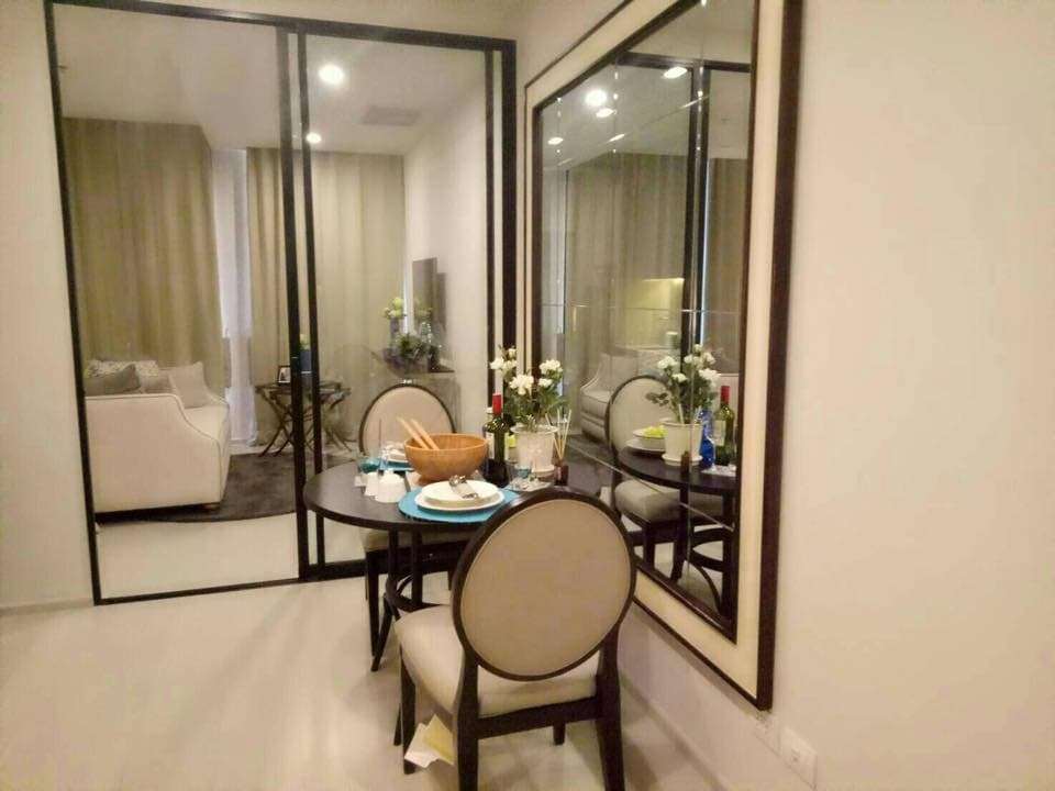 5080 – 102_living_room.jpg
