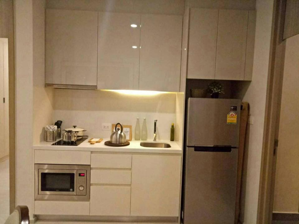 5080 – 402_kitchen.jpg