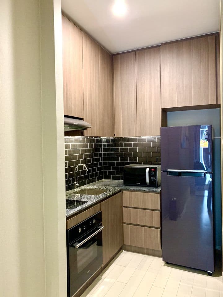 5084 – 401_kitchen.jpg