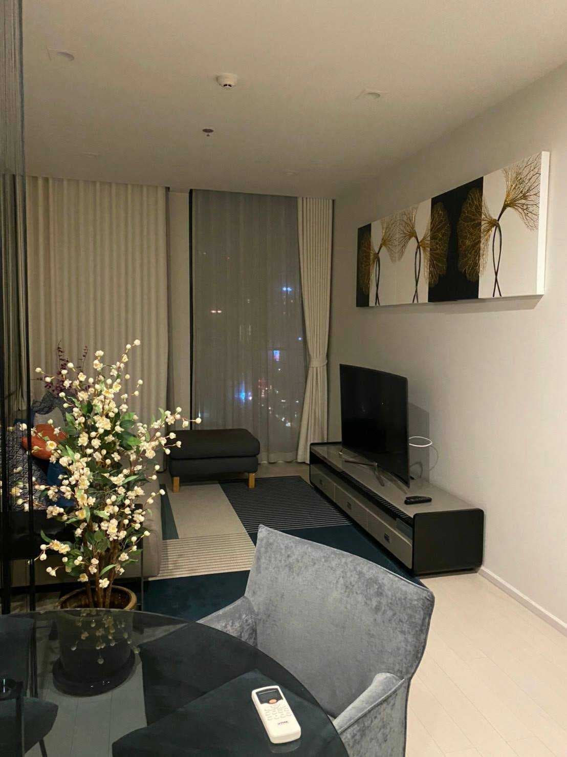5096 – 103_living_room.jpg
