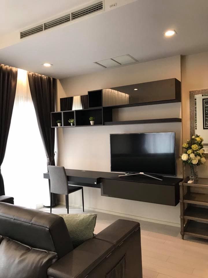 5106 – 101_living_room.jpg
