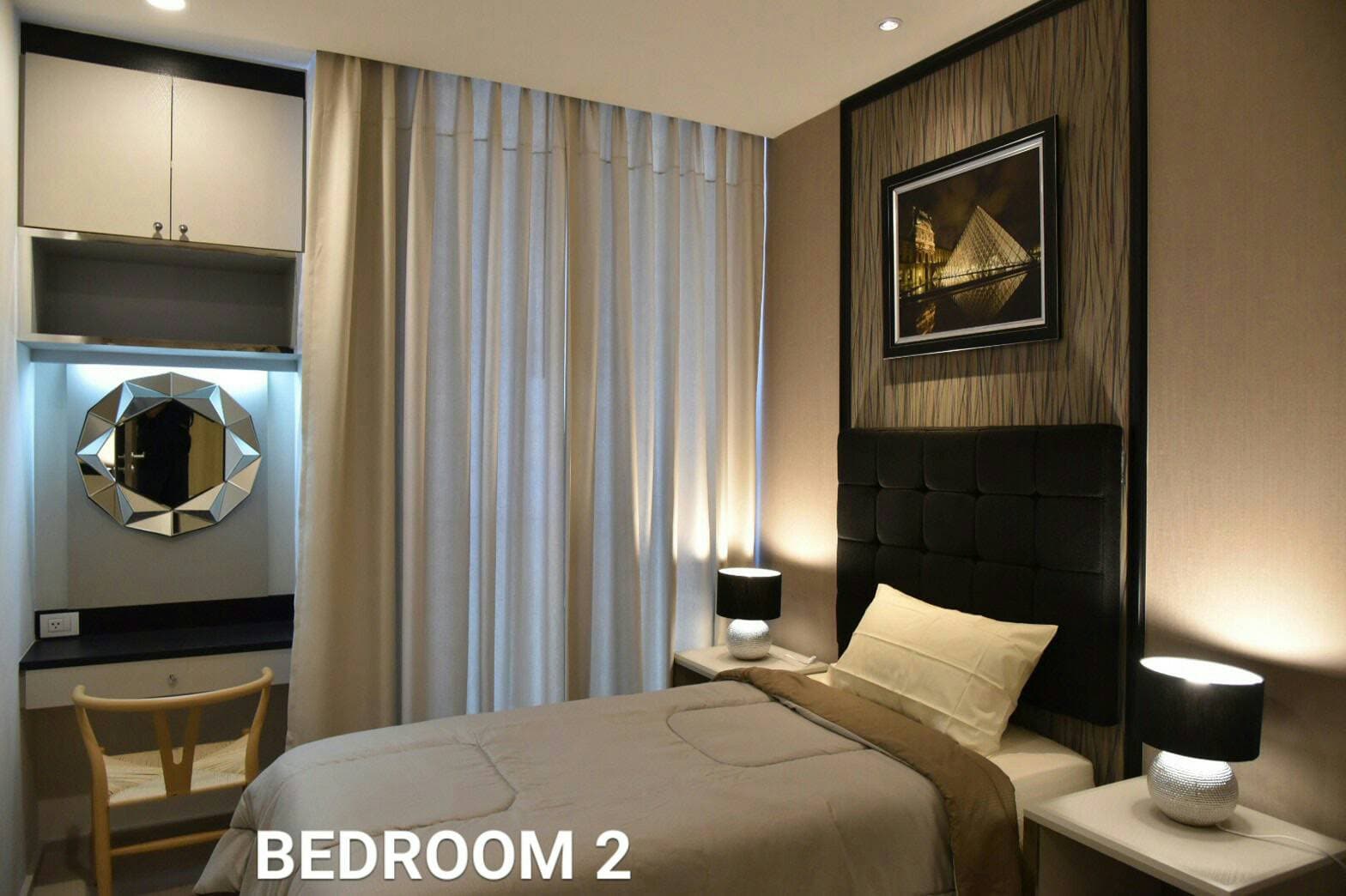 5107 – 201_bedroom.jpg