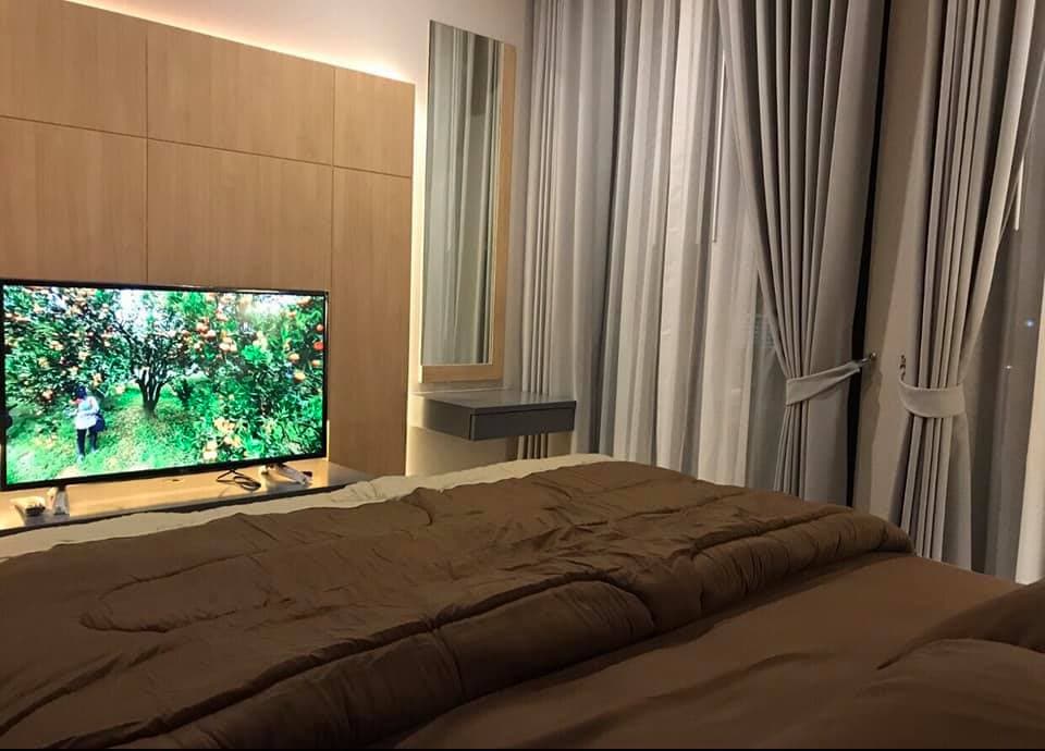 5110 – 202_bedroom.jpg