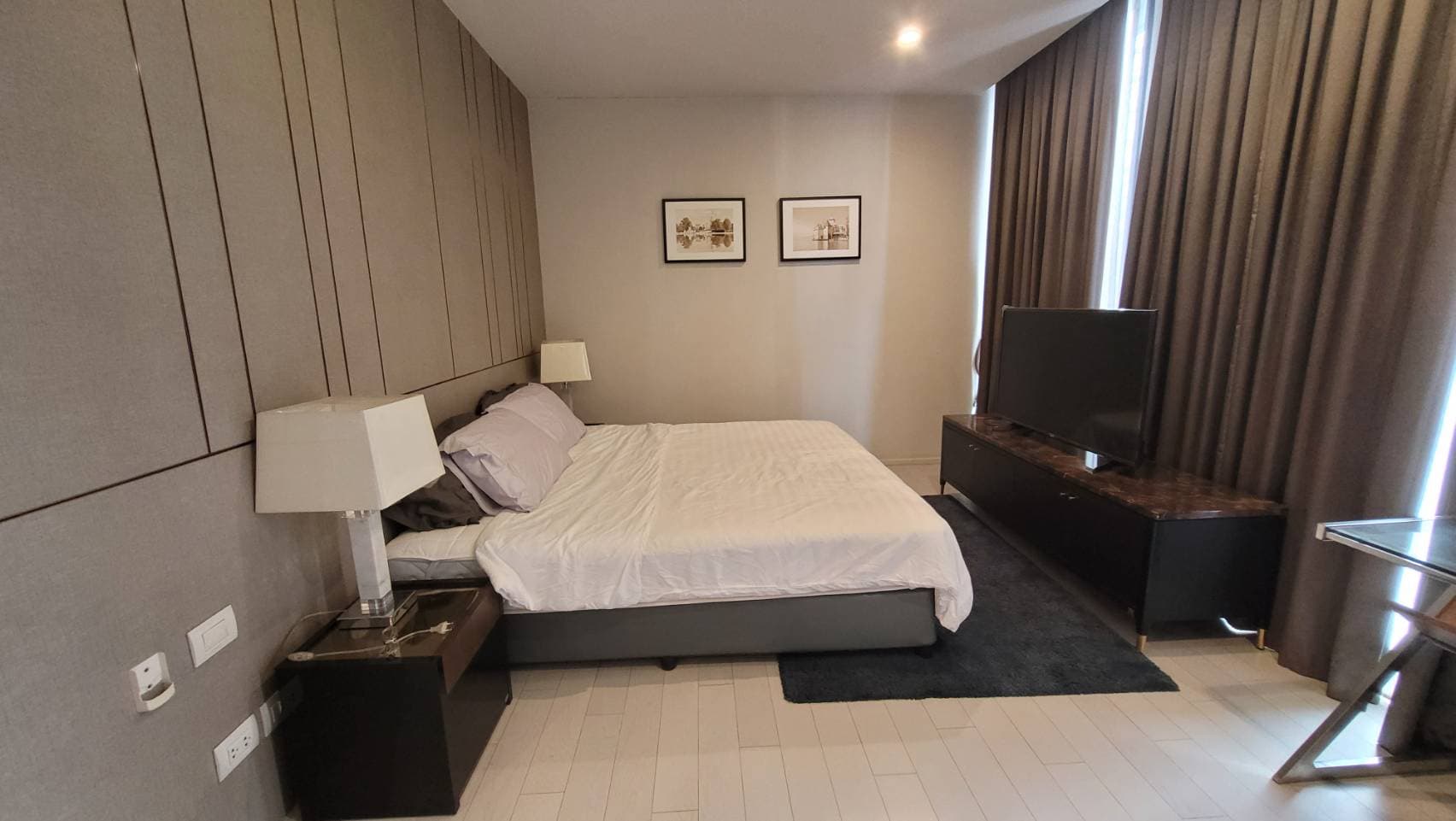 5113 – 202_bedroom.jpg