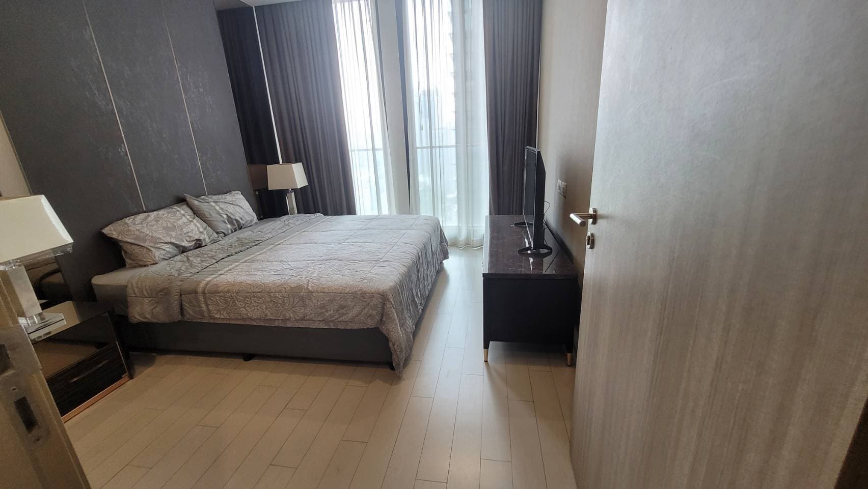 5113 – 203_bedroom.jpg