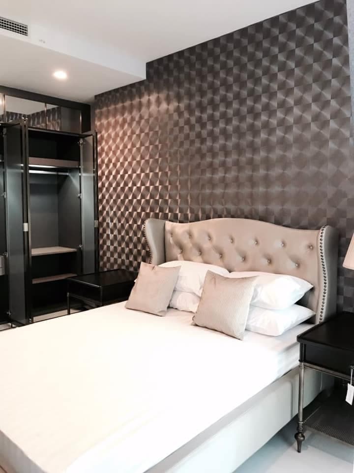 5114 – 202_bedroom.jpg