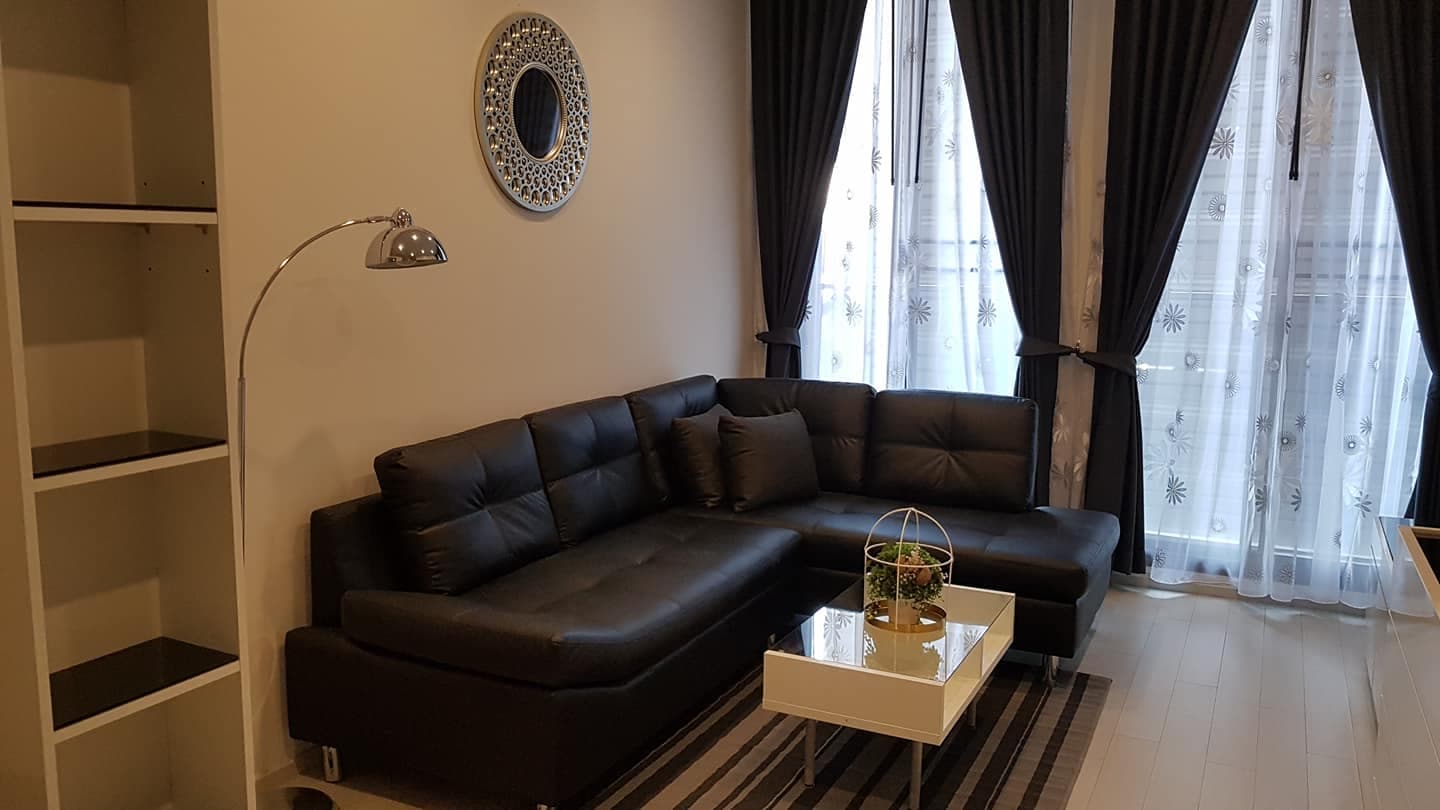 5120 – 101_living_room.jpg