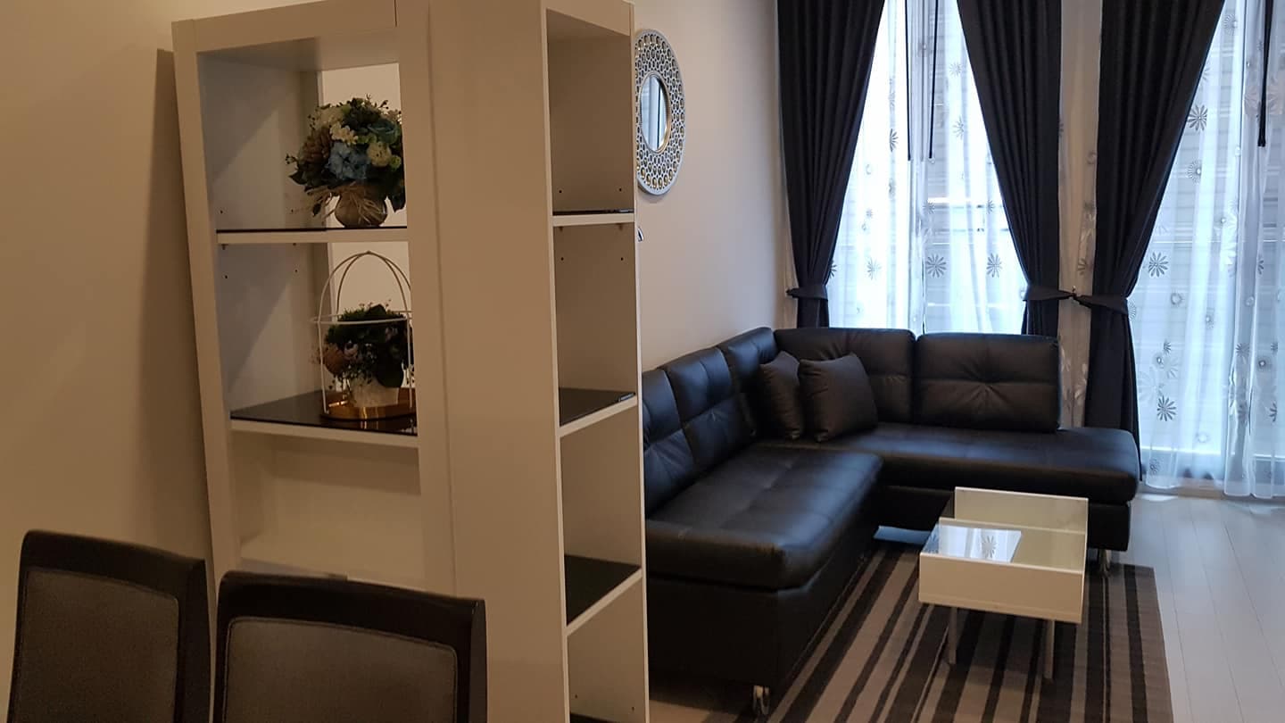 5120 – 106_living_room.jpg