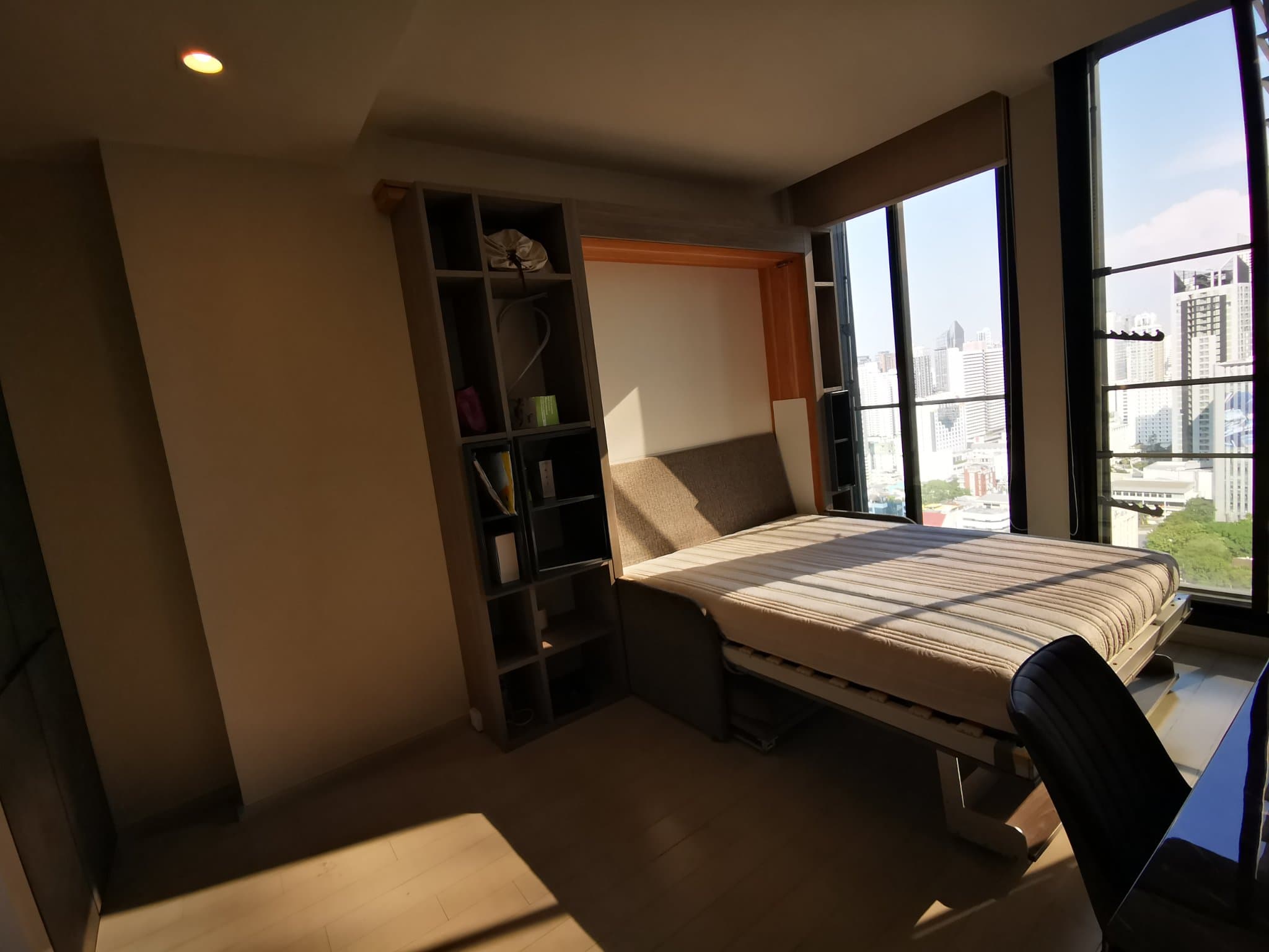 5126 – 201_bedroom.jpg
