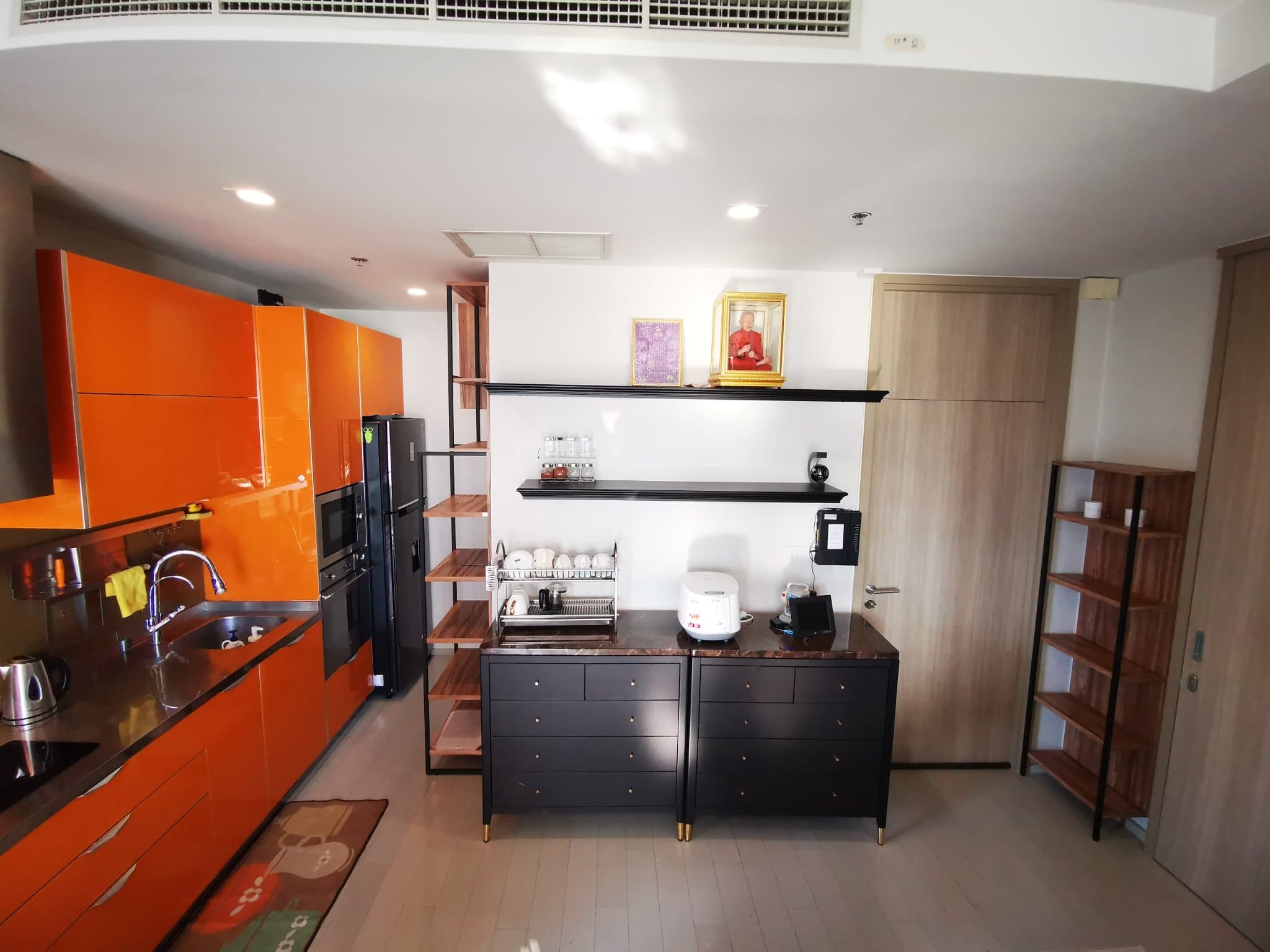 5126 – 401_kitchen.jpg