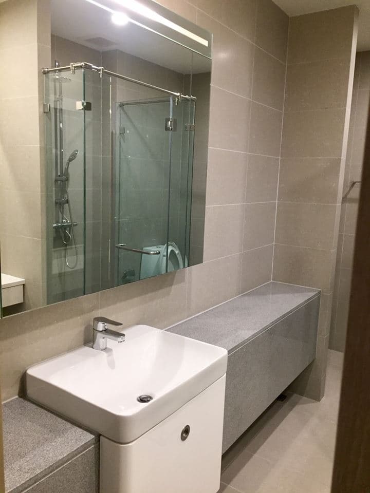 5129 – 301_bathroom.jpg