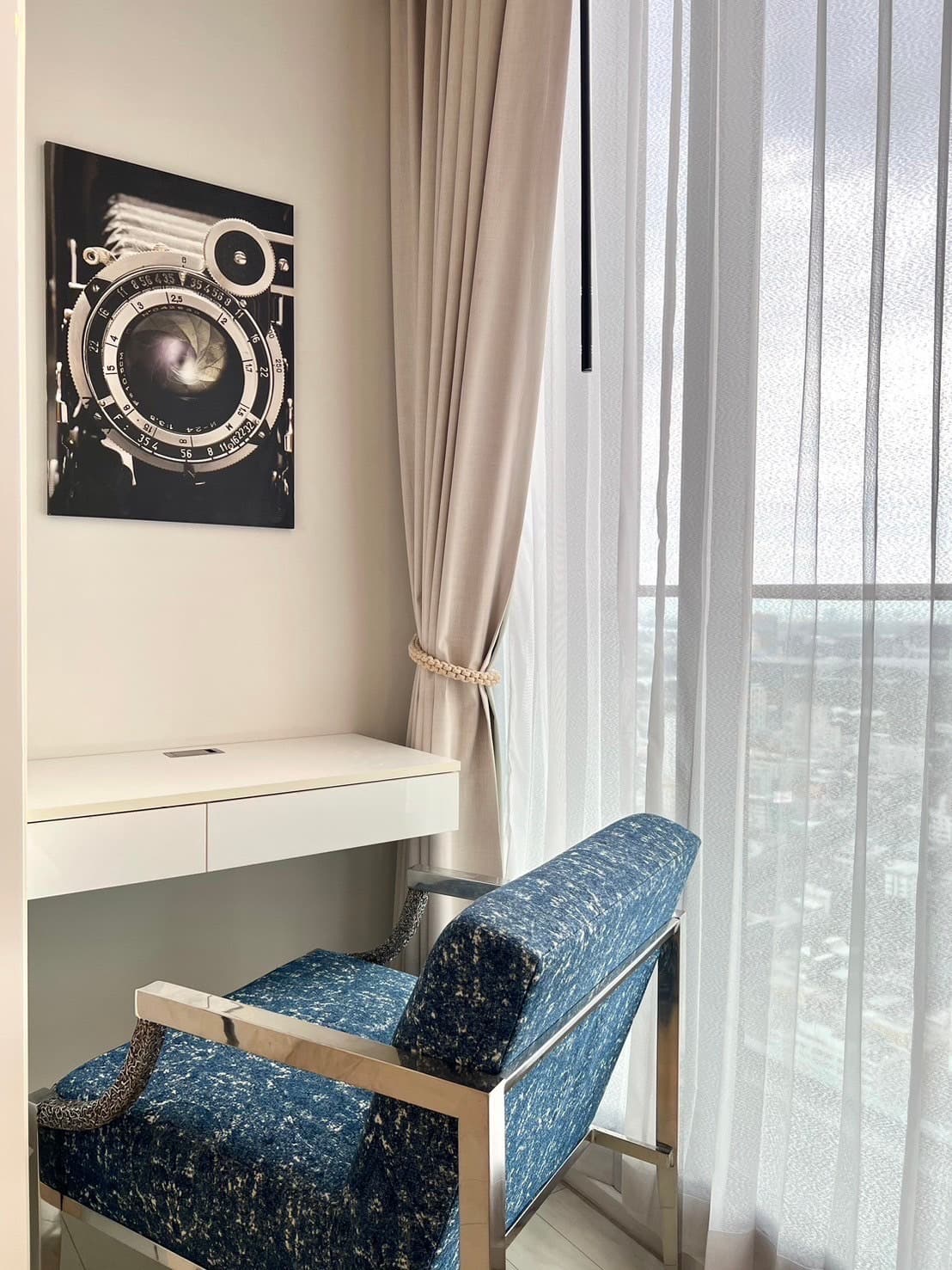 5136 – 205_bedroom.jpg