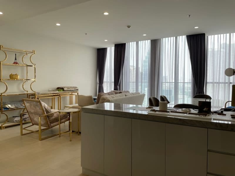 5137 – 103_living_room.jpg
