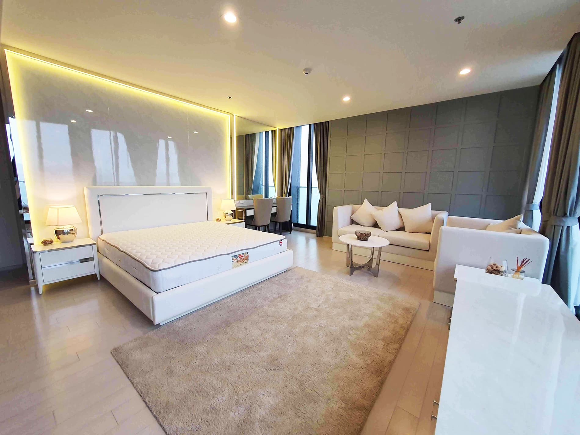 5141 – 103_living_room.jpg
