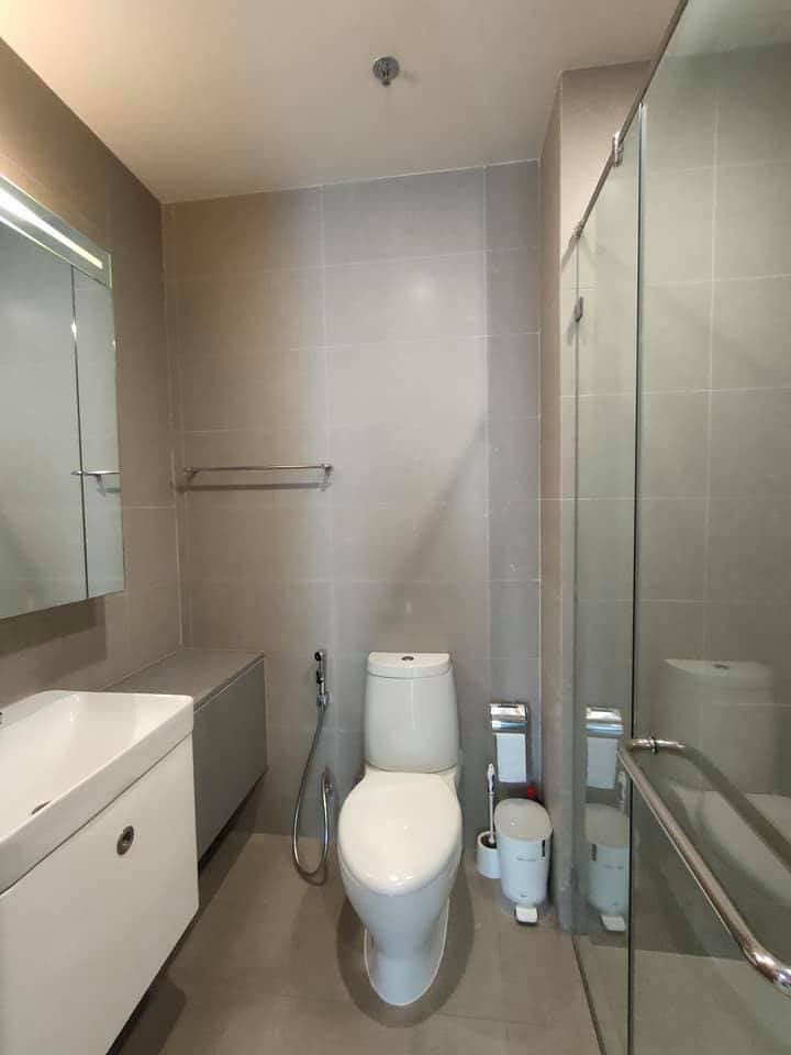5143 – 304_bathroom.jpg