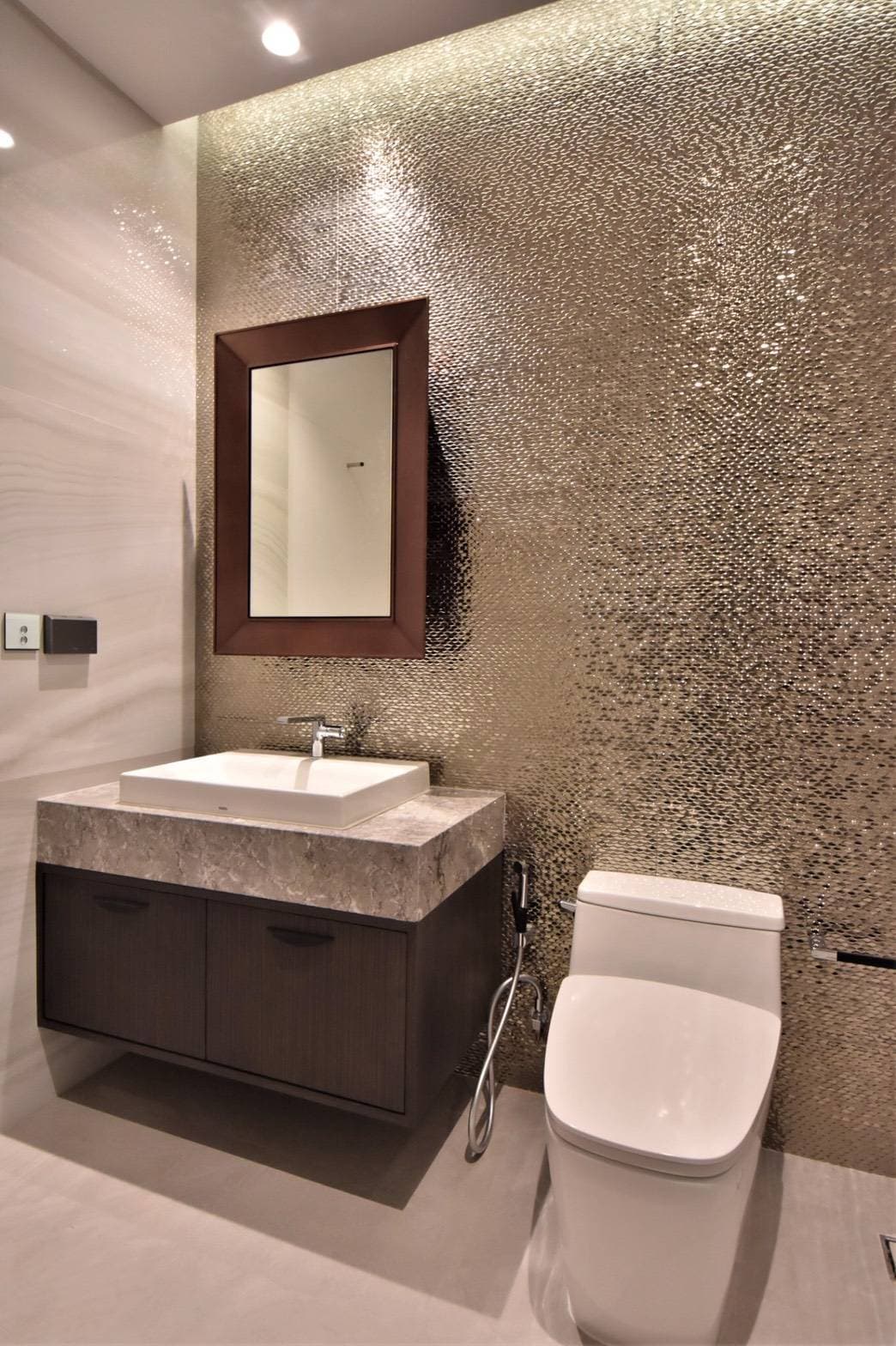 5144 – 301_bathroom.jpg