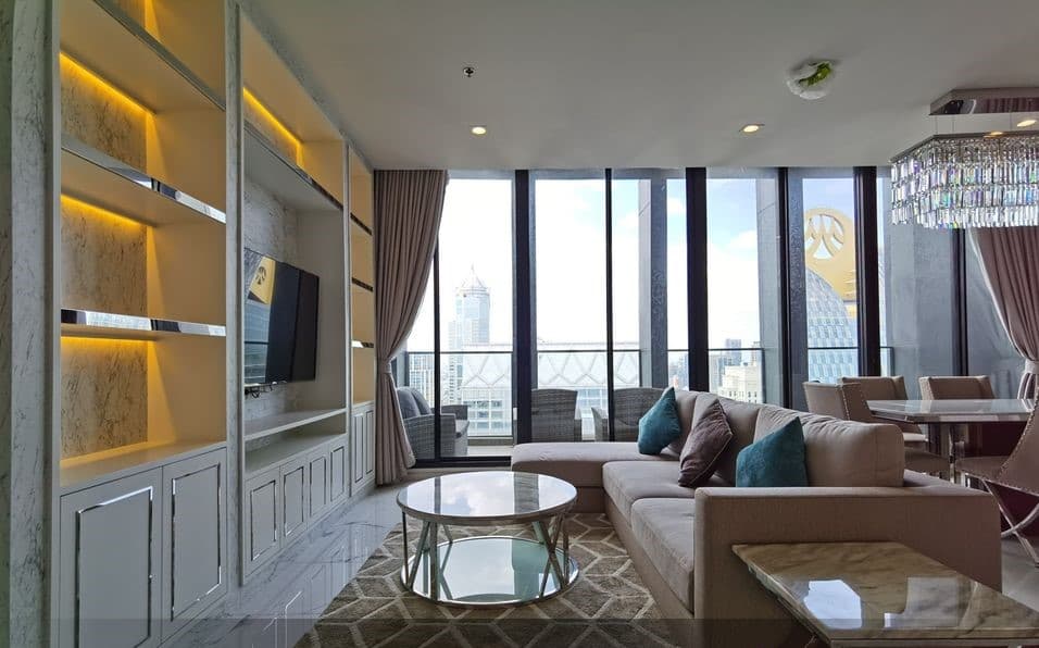 5145 – 103_living_room.jpg