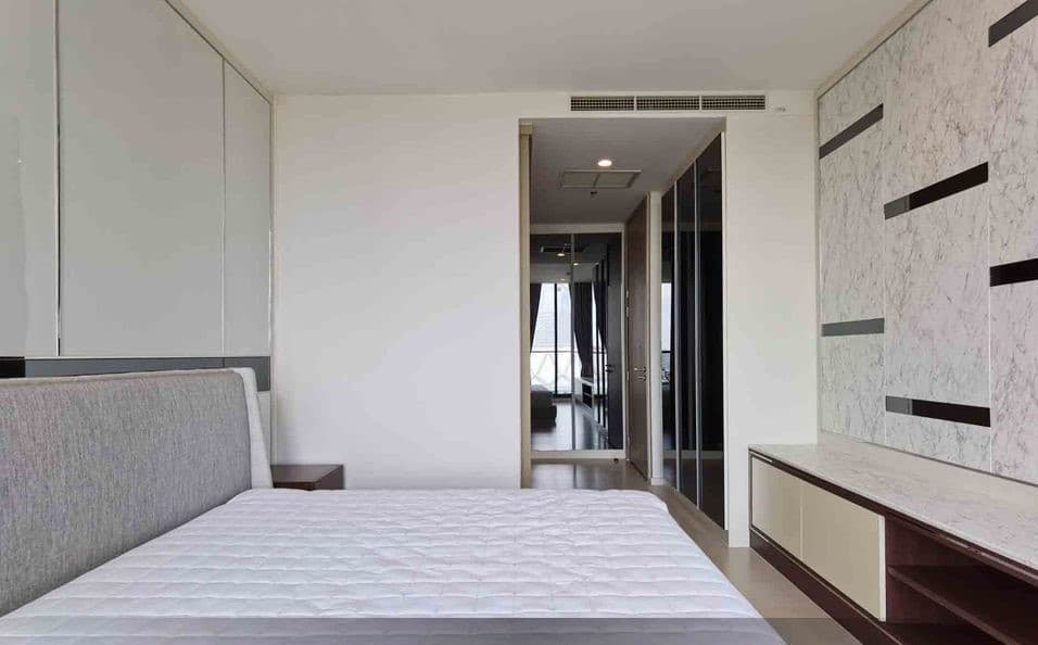 5145 – 201_bedroom.jpg
