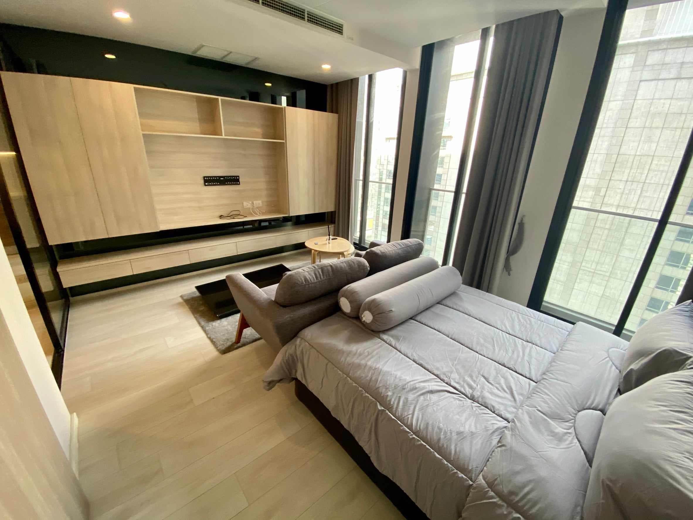 5146 – 101_living_room.jpg