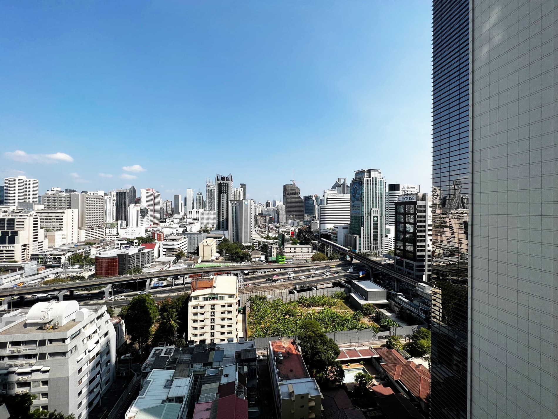 5152 – 602_terrace.jpg