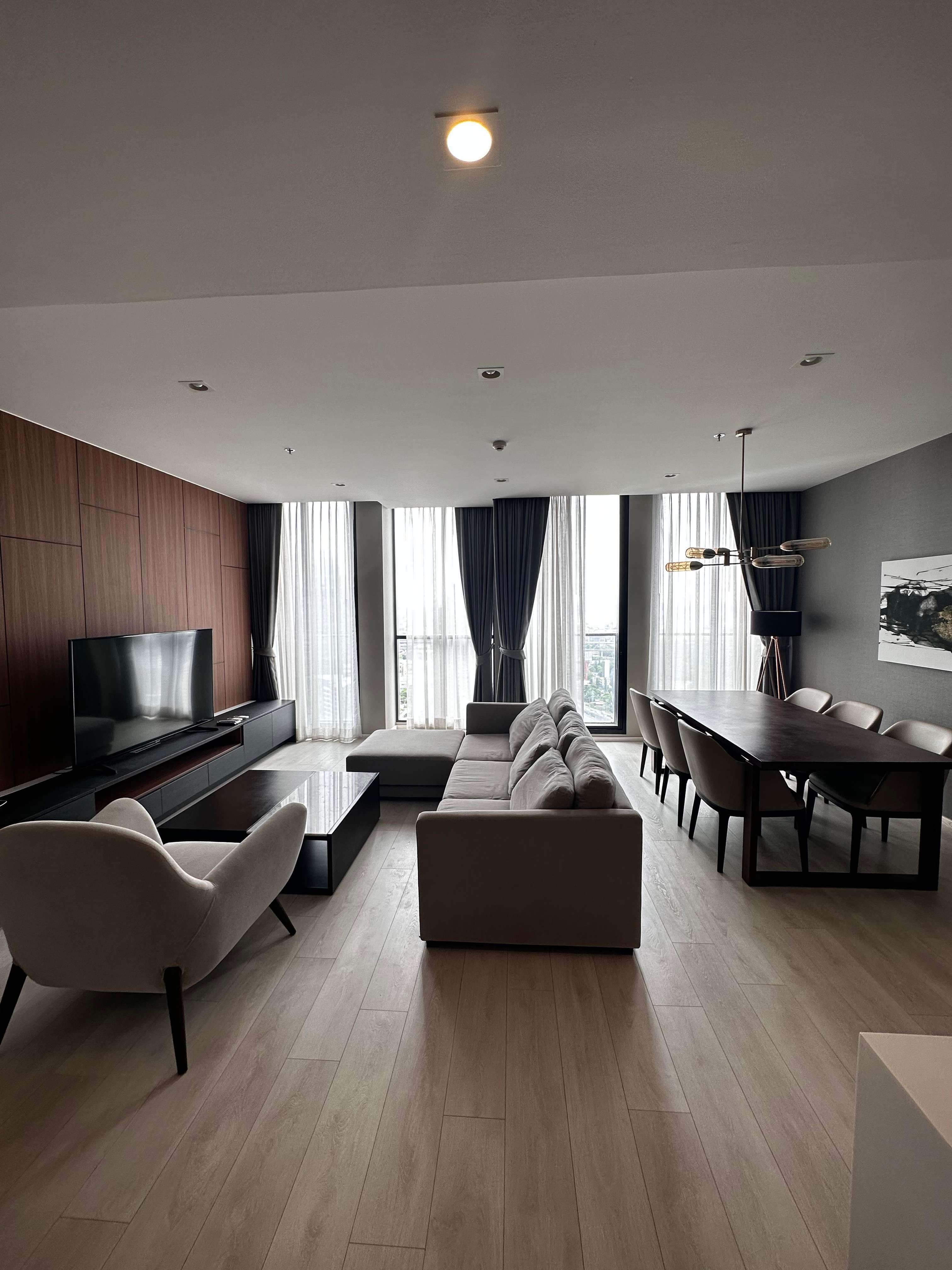 5154 – 101_living_room.jpg