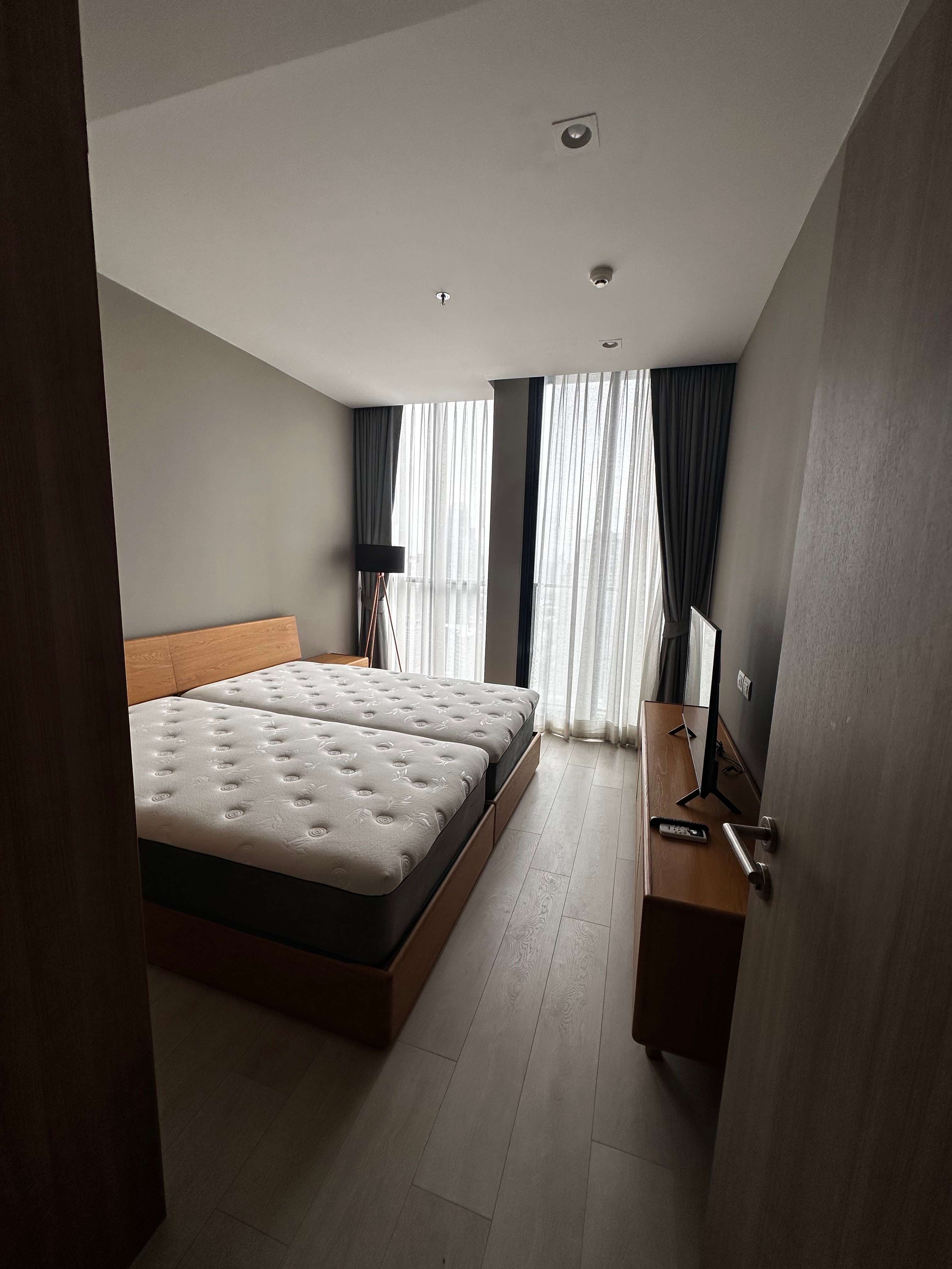 5154 – 201_bedroom.jpg