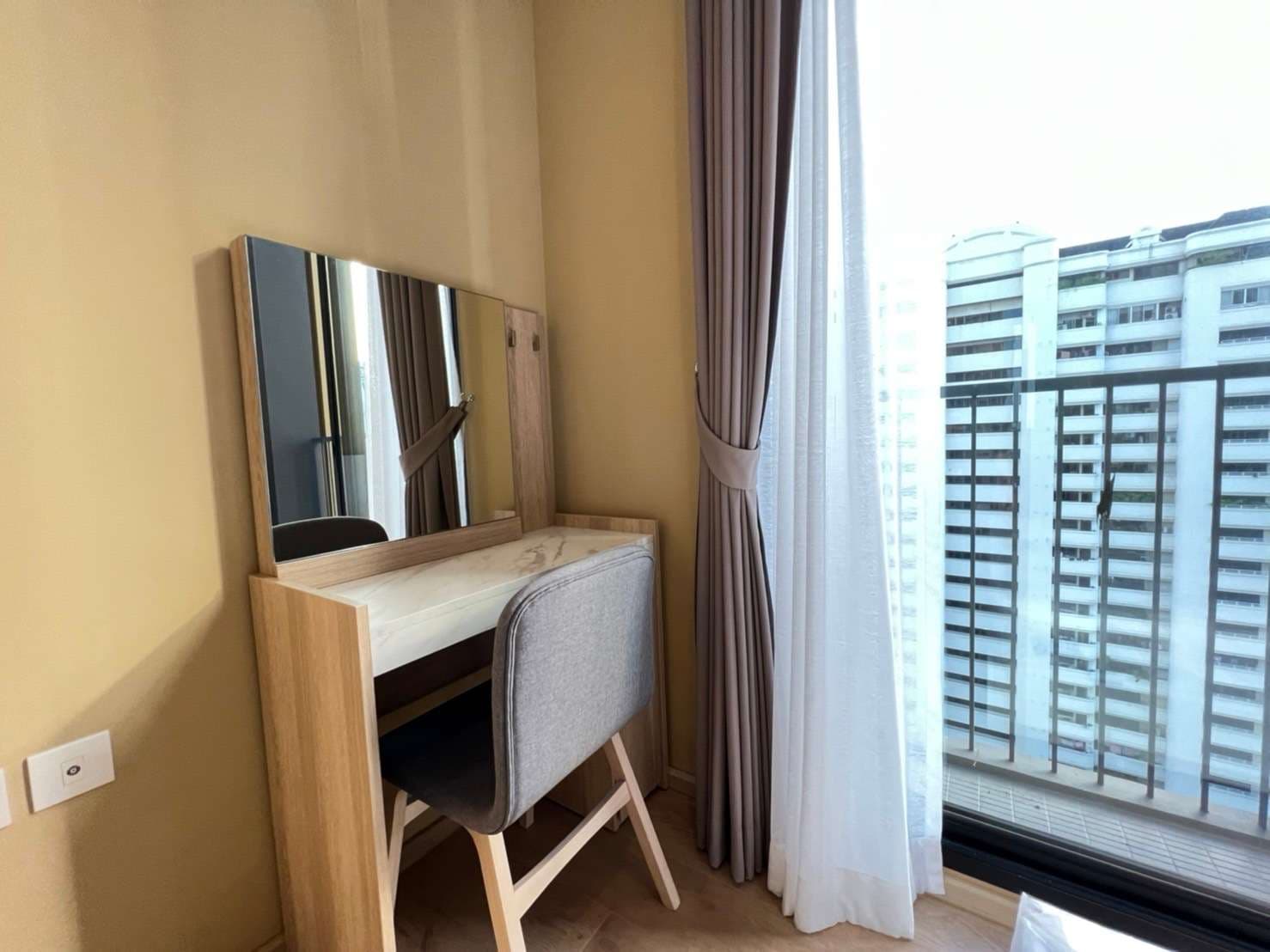 6464 – 602_terrace.jpg