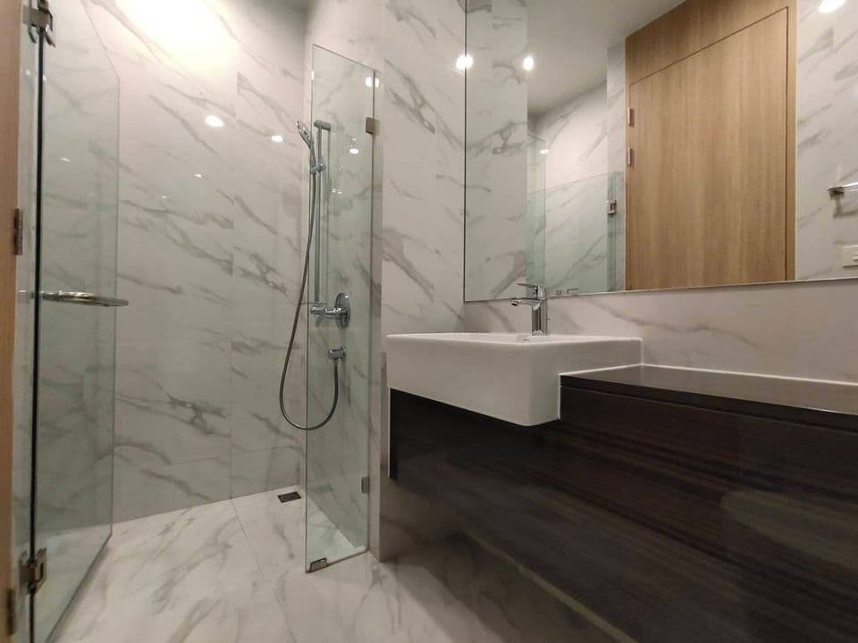 6466 – 311_bathroom.jpg