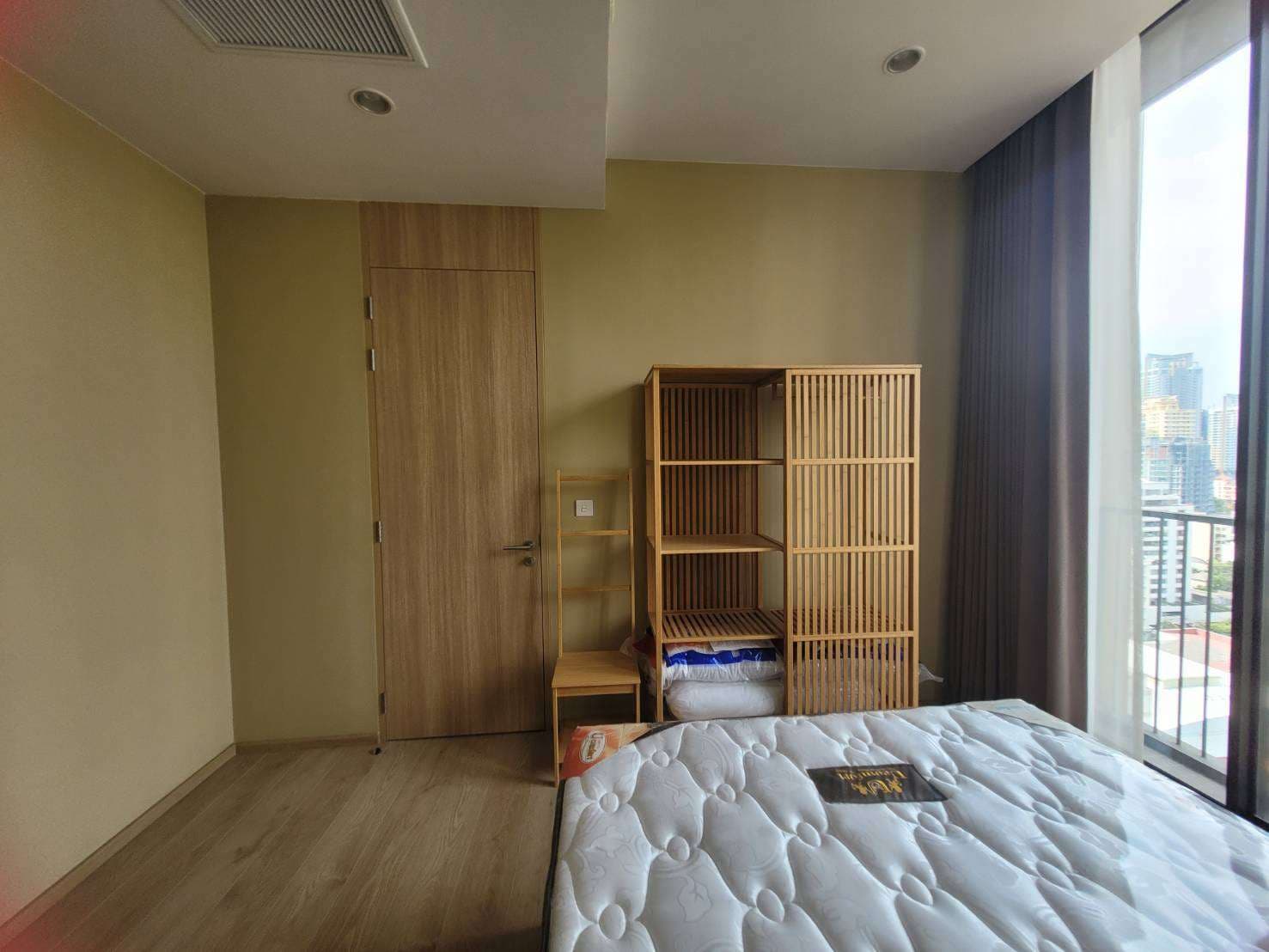 6469 – 241_bedroom.jpg