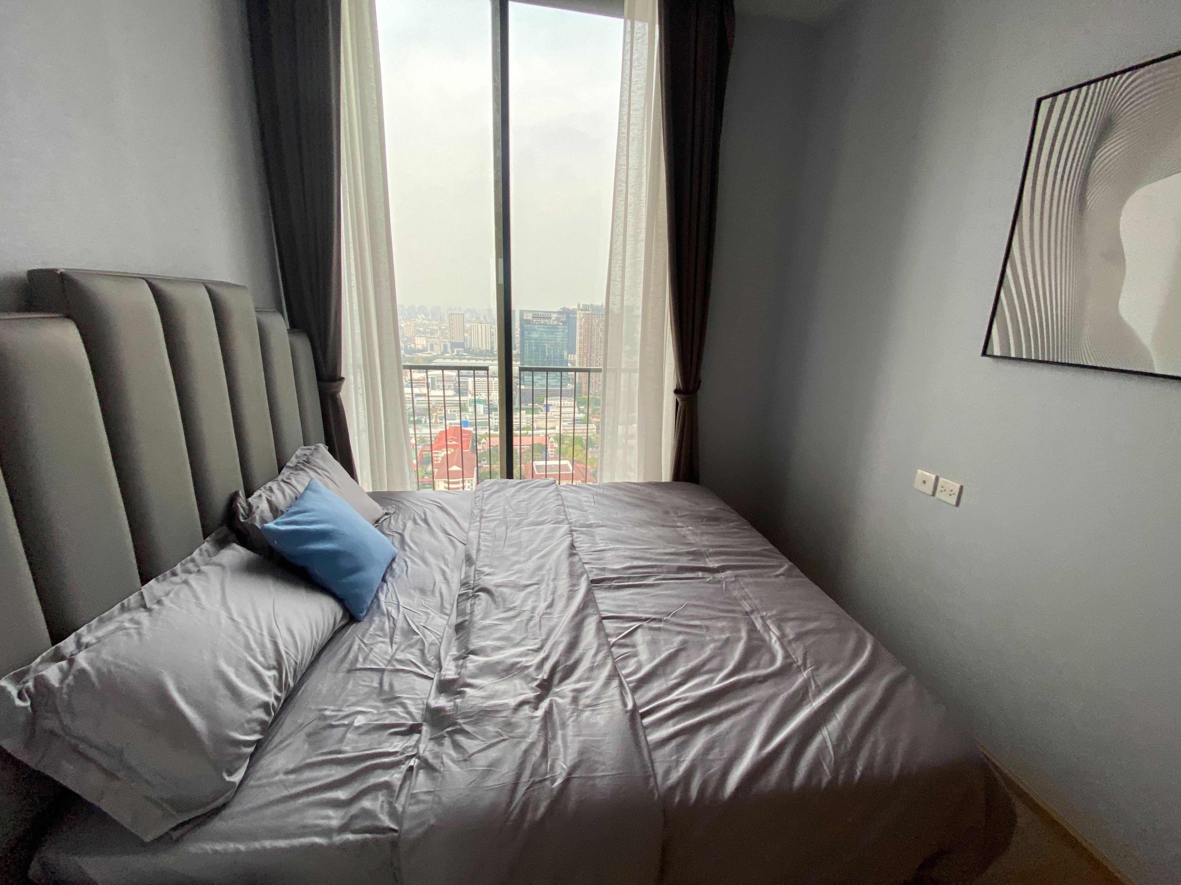 6471 – 202_bedroom.jpg