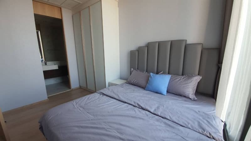6473 – 240_bedroom.jpg