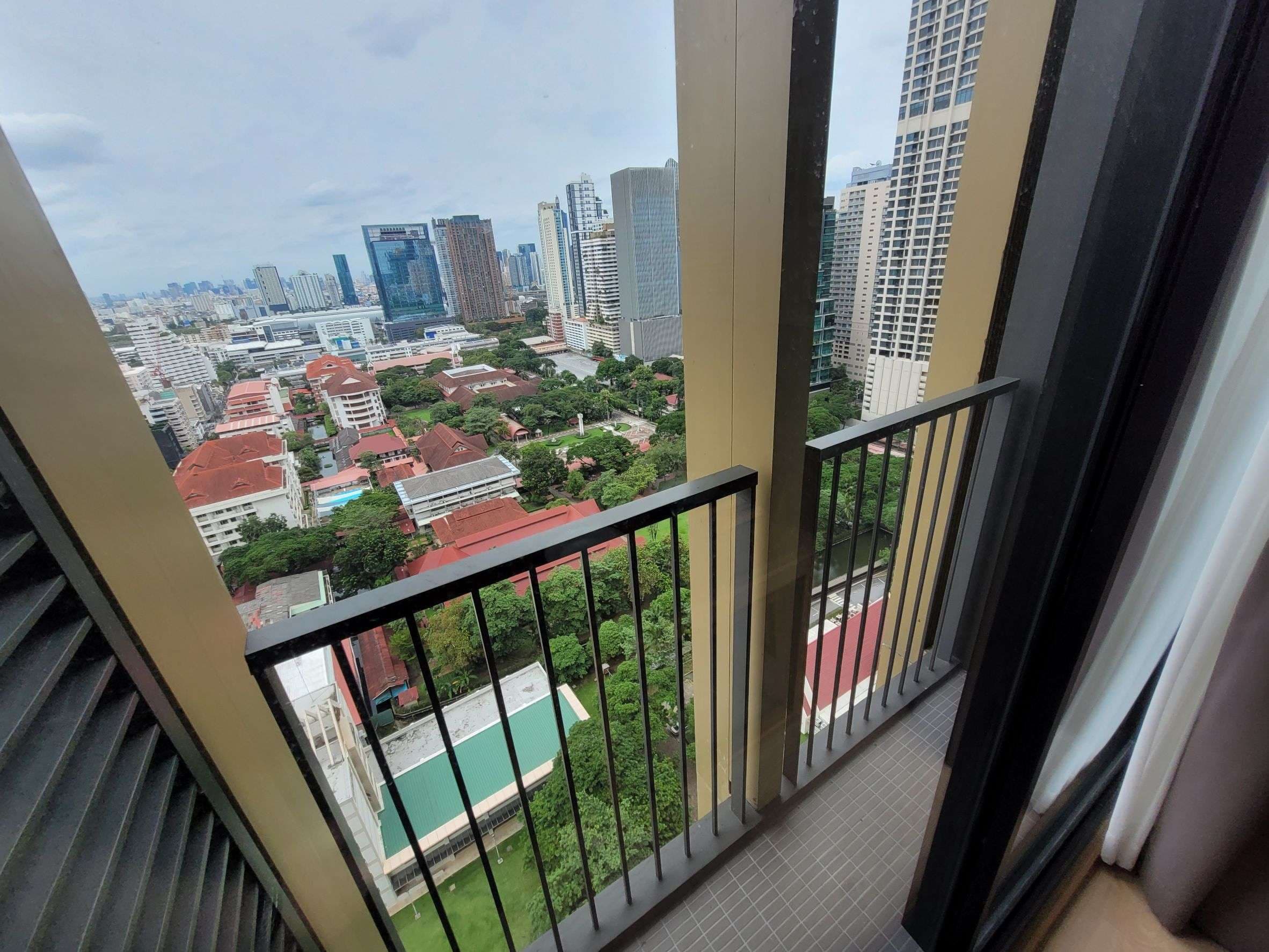 6474 – 606_terrace.jpg
