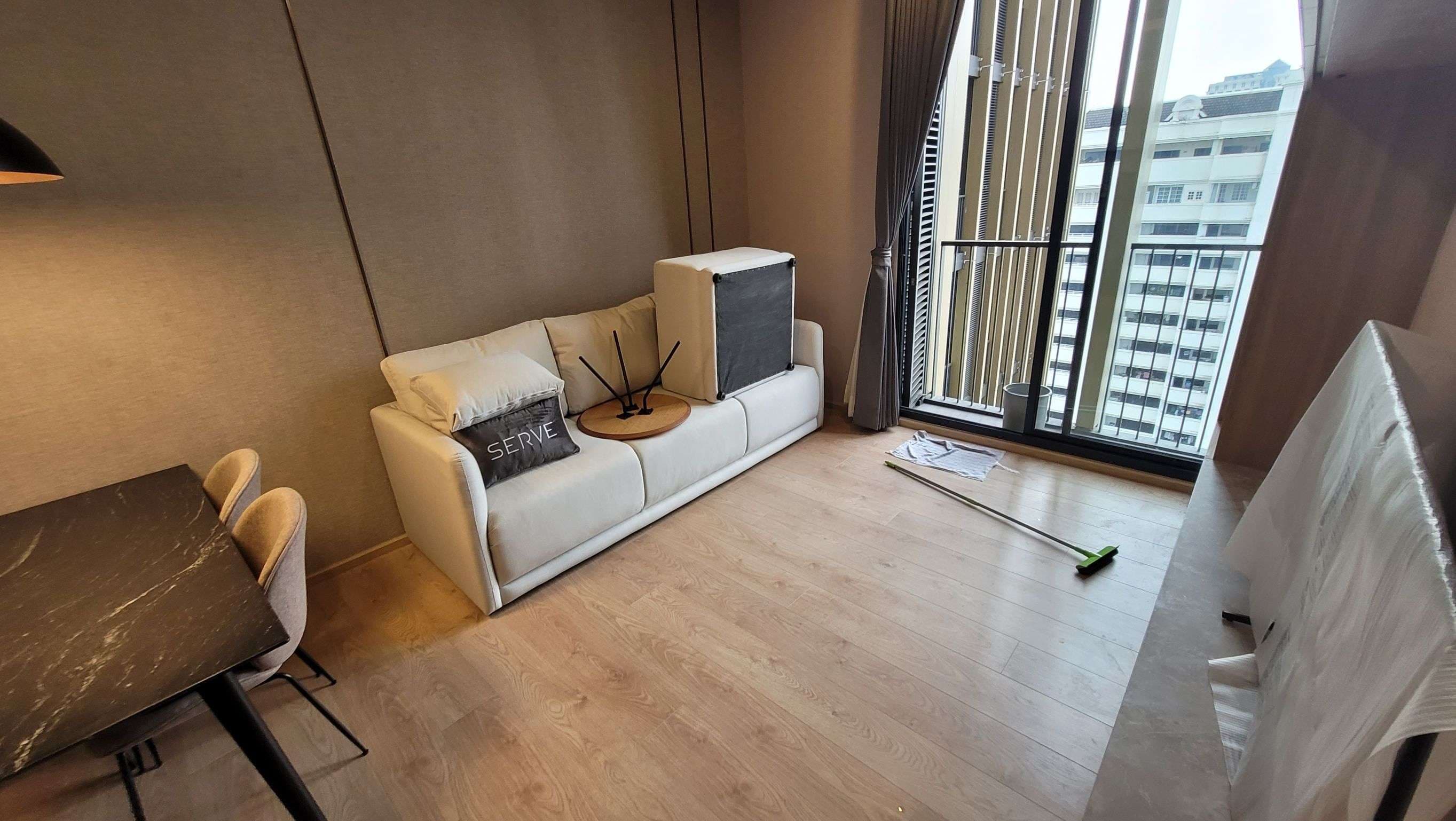6478 – 137_living_room.jpg