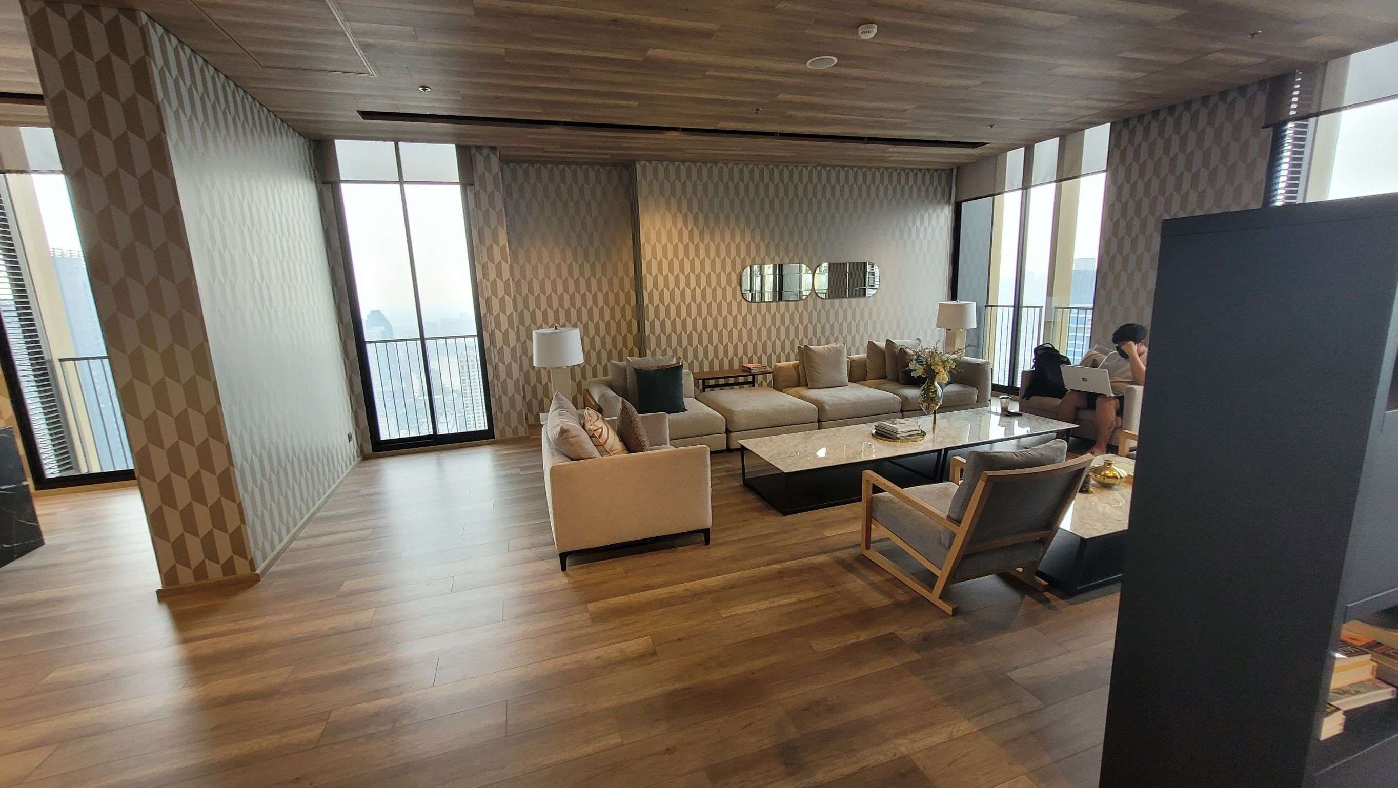 6478 – 195_living_room.jpg