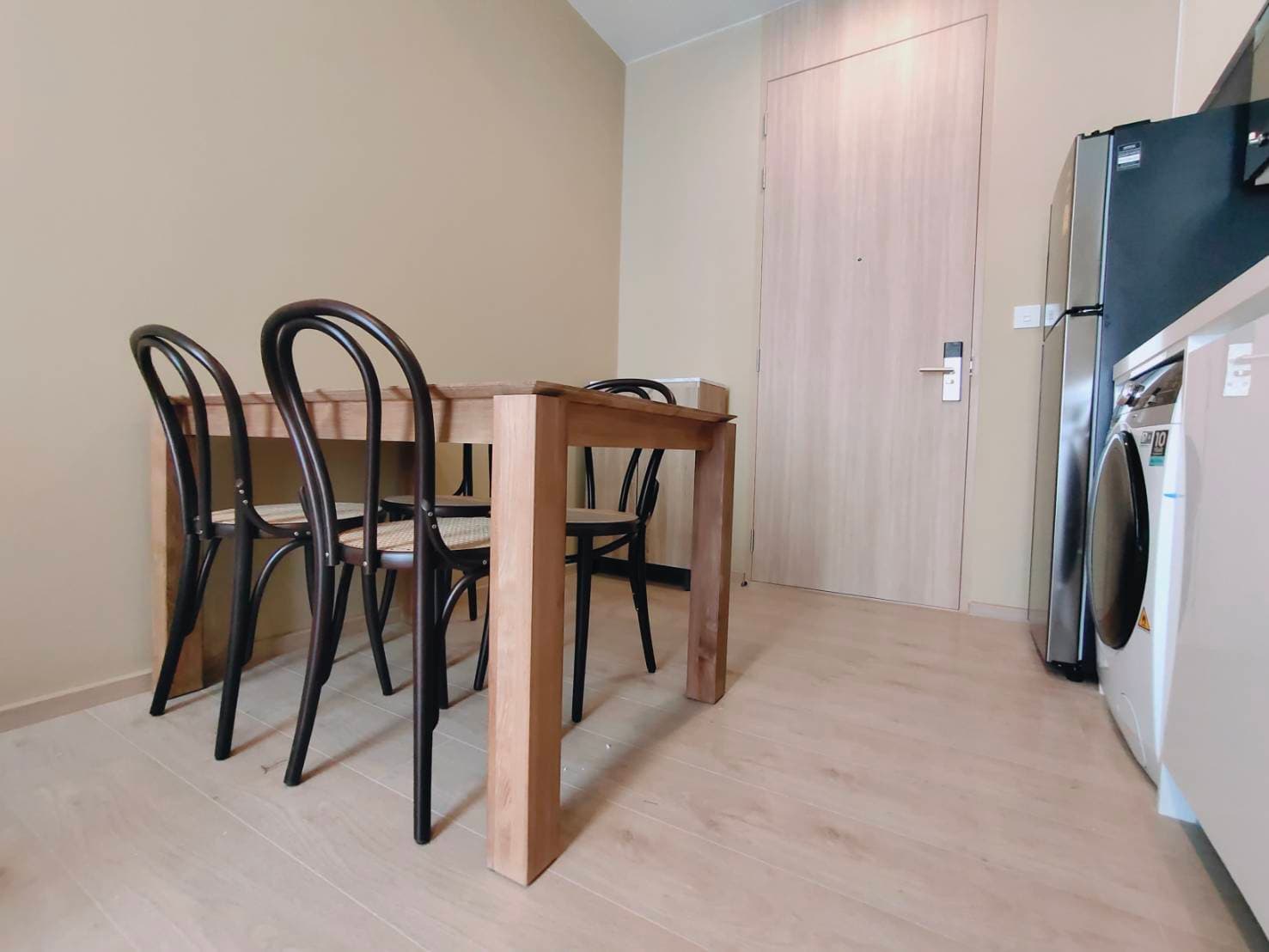 6482 – 414_kitchen.jpg