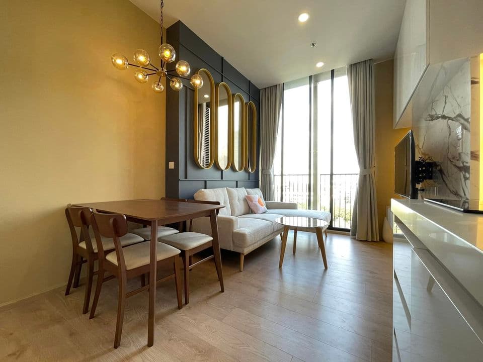 6485 – 111_living_room.jpg