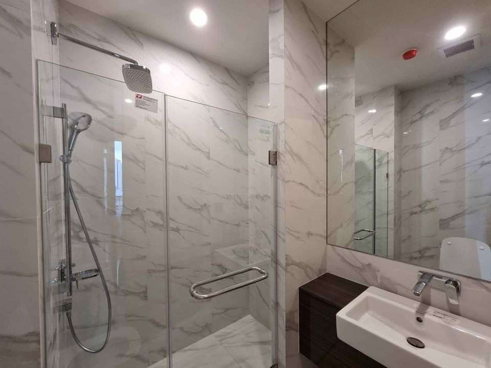 6488 – 328_bathroom.jpg