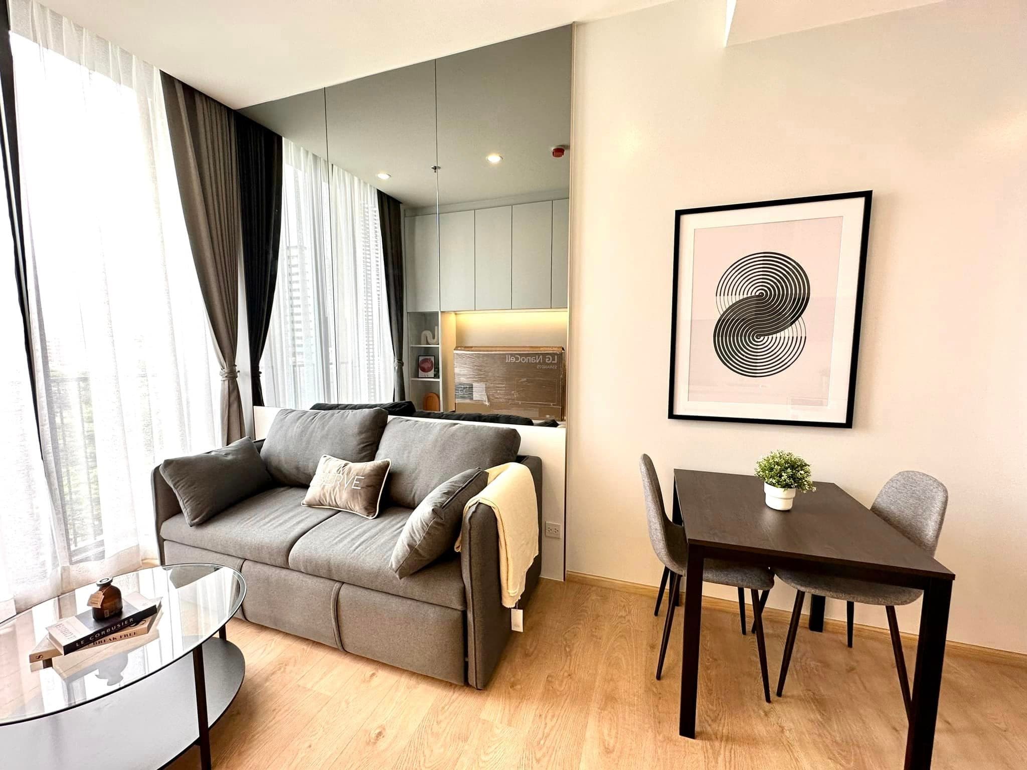 6489 – 118_living_room.jpg